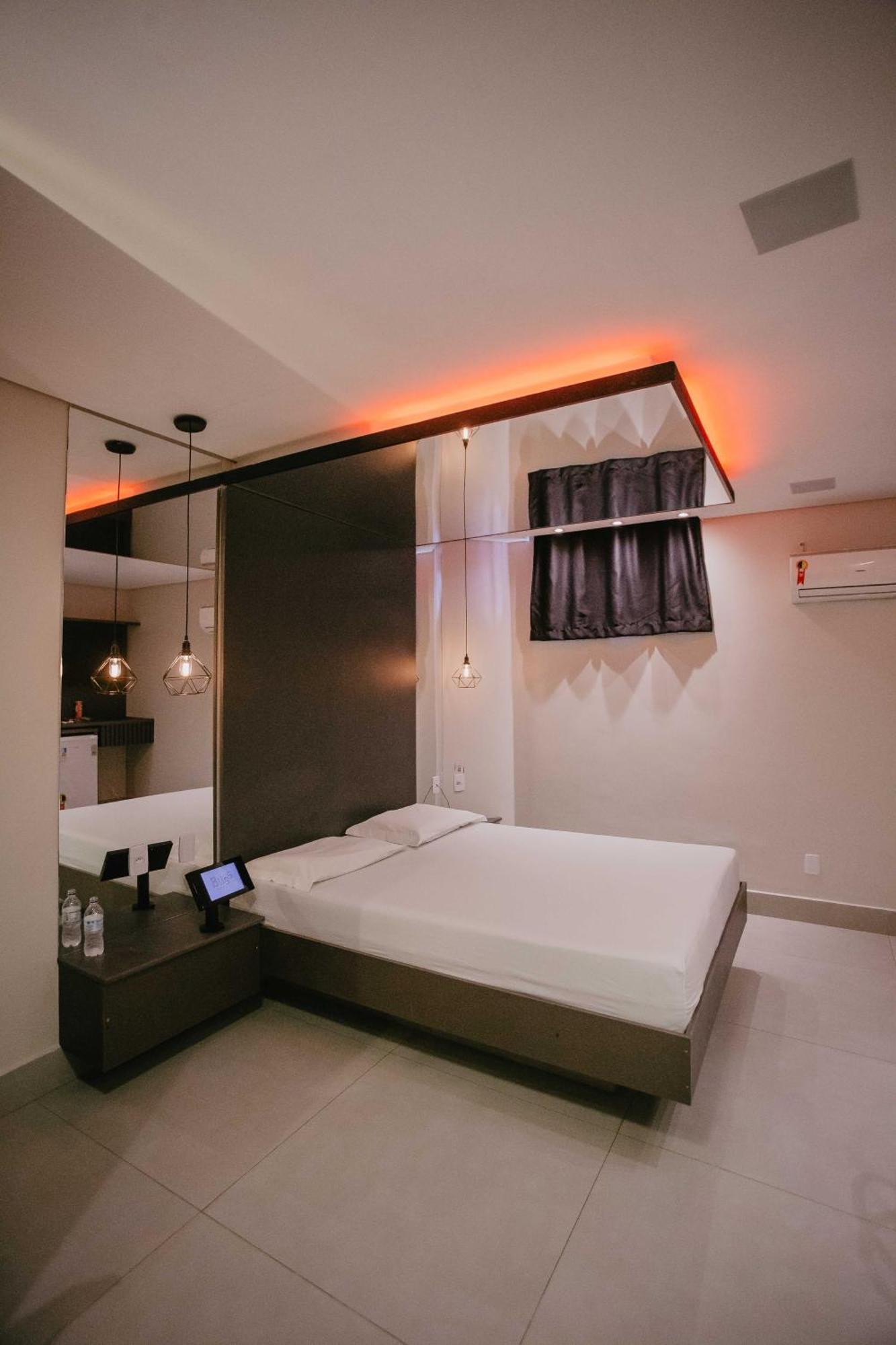Bliss Motel Nucleo Bandeirante Bagian luar foto